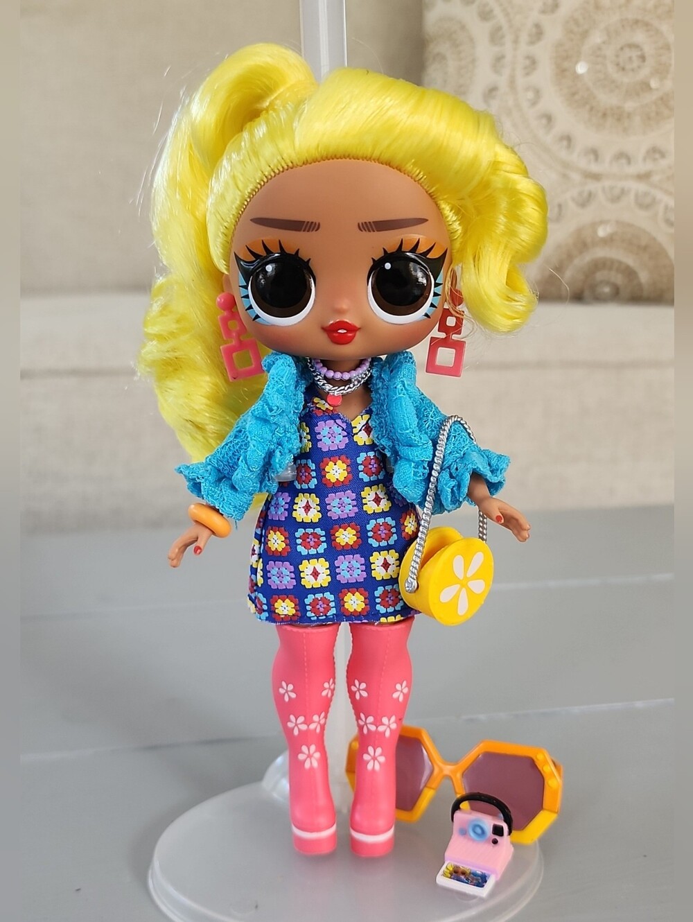 MGA LOL Surprise Tweens Hana Groove Fashion Doll Yellow Hair Beautiful